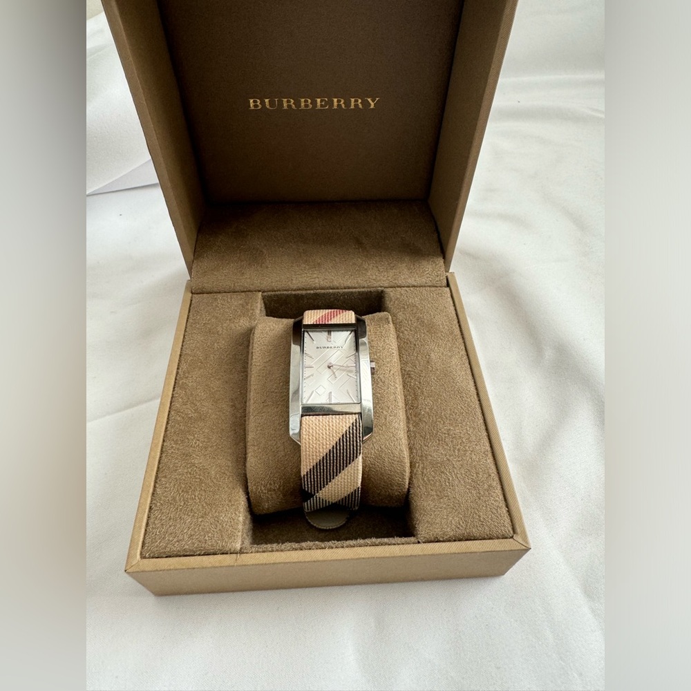 Burberry watch New